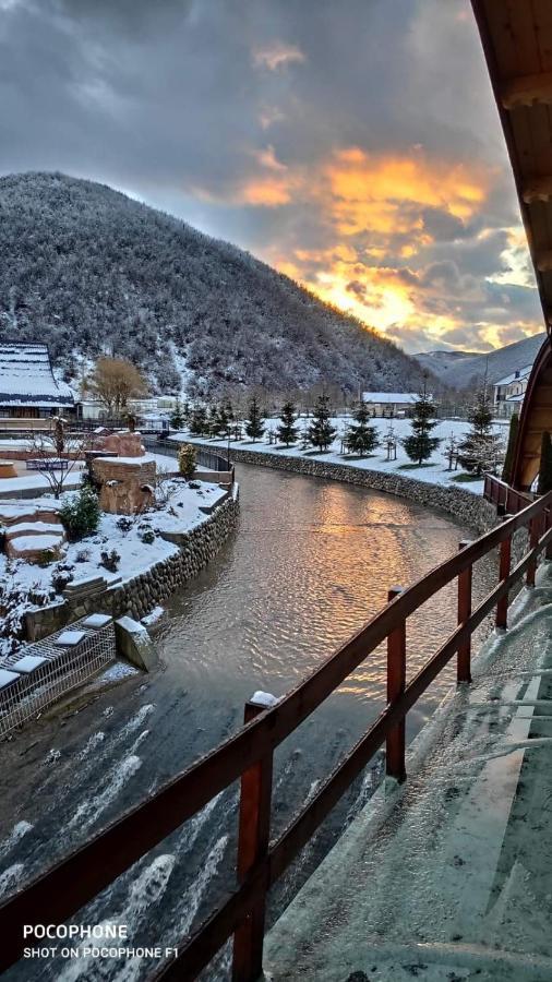 Freskia Resort แฟริซาย ภายนอก รูปภาพ